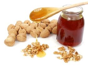 Increased potency in men occurs when consuming nuts and honey